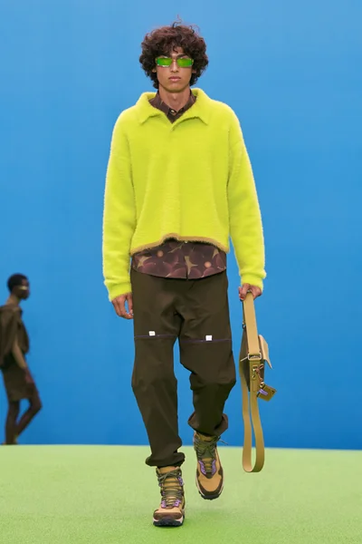 Look 34